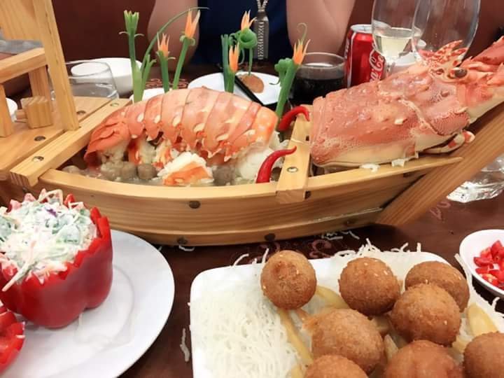 Khong Gian Xanh Restaurant