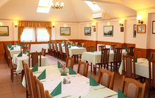 Toth Restaurant餐厅图片