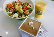 Toss Up Salads美食图片