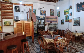 THE YELLOW ROSE OF TEXAS RESTAURANT