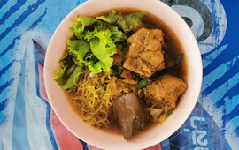 Mo Tun Lam Yai Noodle