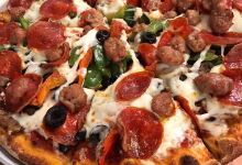 Wild West Pizzeria & Saloon美食图片