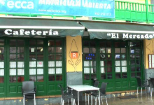 Cafetería Restaurante El Mercado美食图片