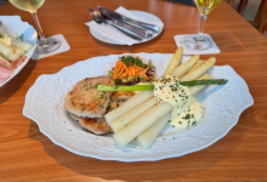 Hotel Keutmann Restaurant美食图片