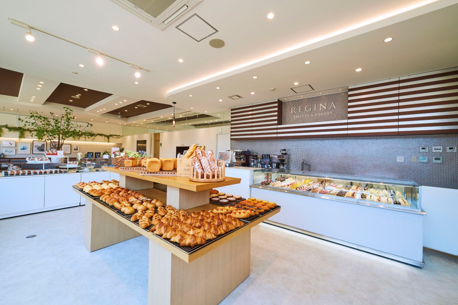 Regina SWEETS&BAKERY