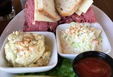 Joe's Deli & Restaurant美食图片