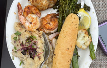 Reel Inn Restaurant & Dock Bar餐厅图片