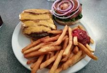 Nahanni inn Restaurant美食图片