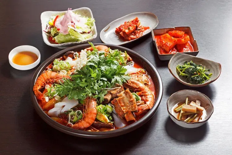 啊集地韩国料理(学府店)