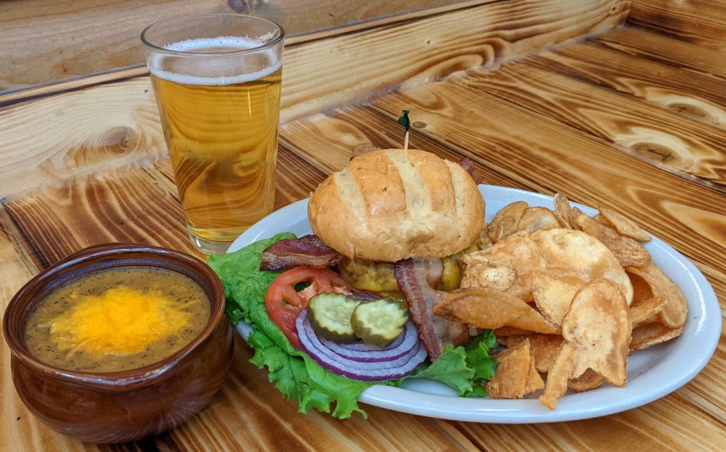 Maverick's Grille