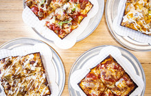 Azzip Pizza Bowling Green餐厅图片