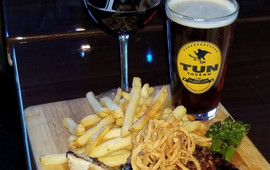 Tun Tavern Restaurant & Brewery
