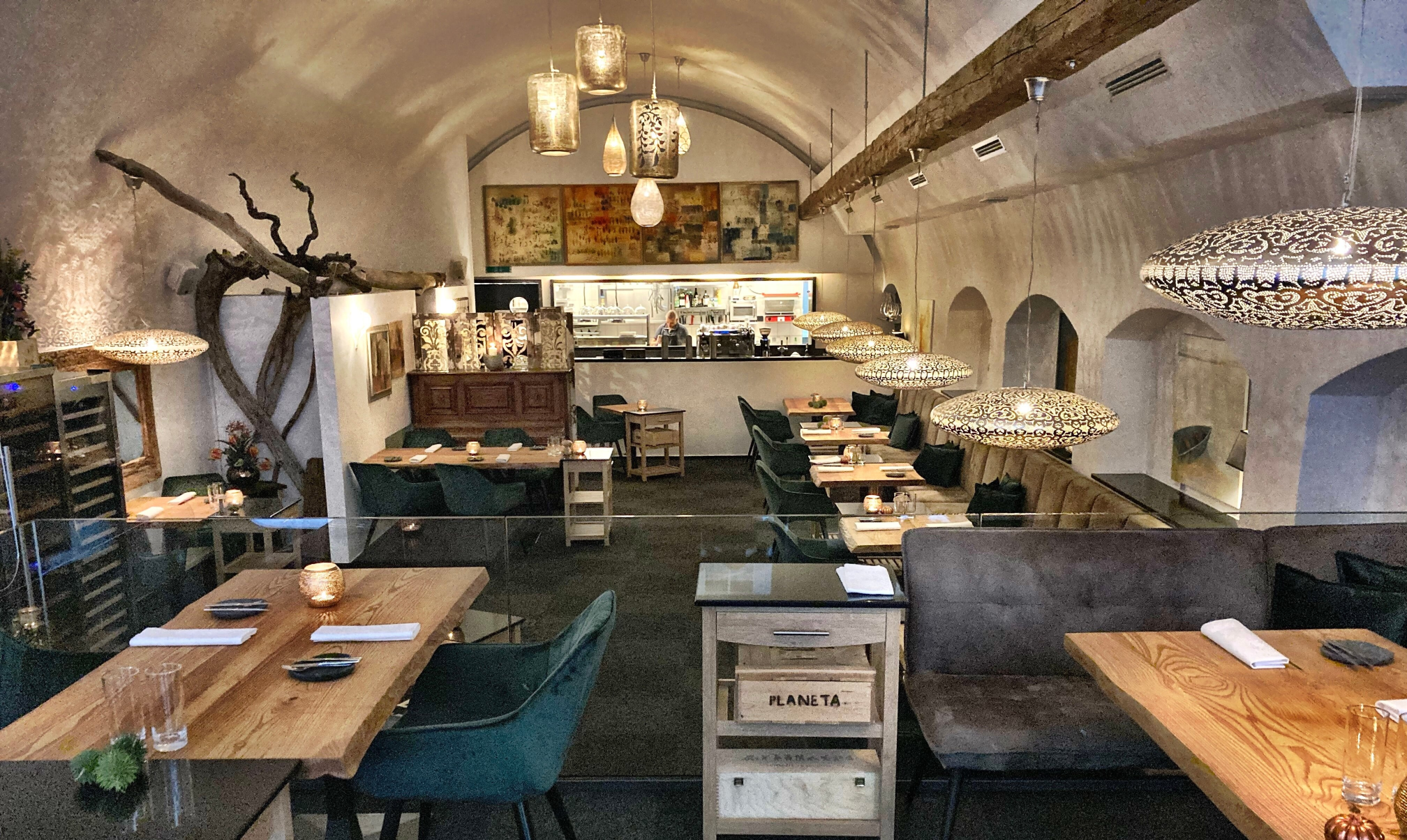 Valentin fine dining & Winebar