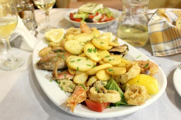 Hellas Restaurant