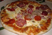 Mezzaluna Pizzeria and Restaurant美食图片