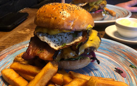 KARLS grill 'n' bar