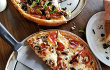 Gino's Pizza餐厅图片