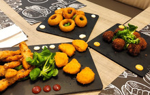 B-street餐厅图片