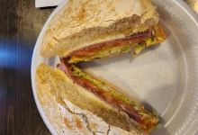Schmaltz's Sandwich Shop美食图片