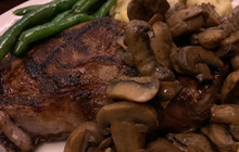 Balloons Restaurant & Catering餐厅图片