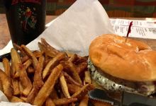 Main Street Tap & Grill美食图片