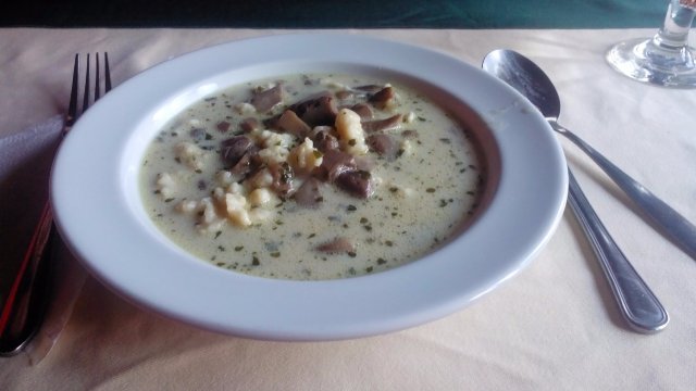Andrew V. Restaurant and Cafe