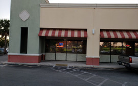 Tomatoes Pizzeria