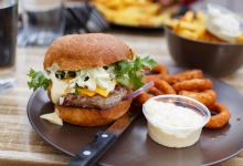 Kauppuri 5 Burgers美食图片
