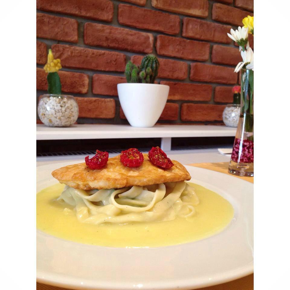 Lustrio Restaurant