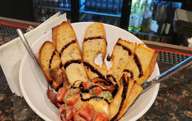 Luka's Restaurant And Bar