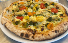 Ovn Wood Fired Pizza餐厅图片