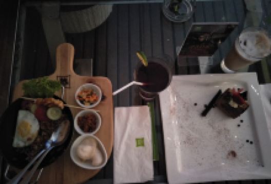 D'Skybar ibis Styles Yogyakarta美食图片