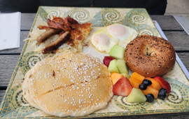 Yianni's Cafe