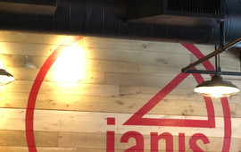 Ian's Pizza
