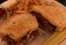 Woodman's Bar and Grill美食图片