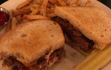 Woodman's Bar and Grill餐厅图片