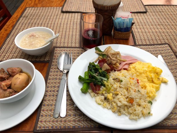 Pik Thai Bar & Restaurant