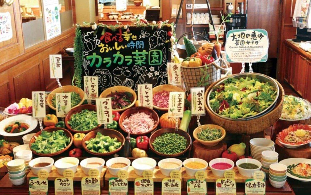沖縄菜園ビュッフェカラカラ(あしびなー店)