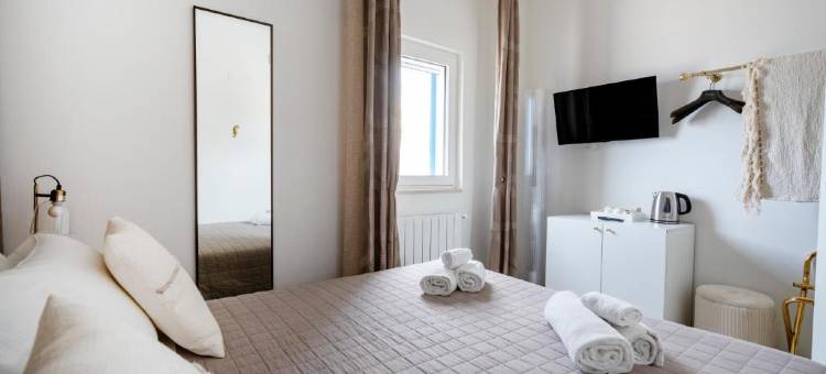 Terra | 2-Bedroom with Shared Kitchen & Balcony – Seafront Location图片