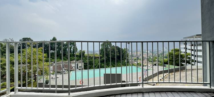 Taiping Crystal Creek Condo Pool Gym Netflix图片