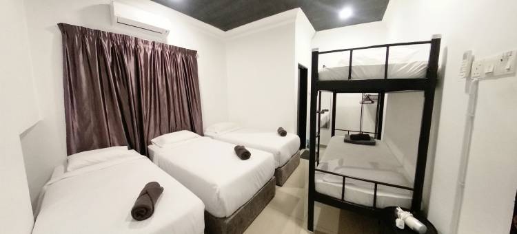Hideaway Villa 20-46pax 9R9B PRIVATE POOL, KTV, BBQ, ARCADE GAMES, 3min to BEACH图片