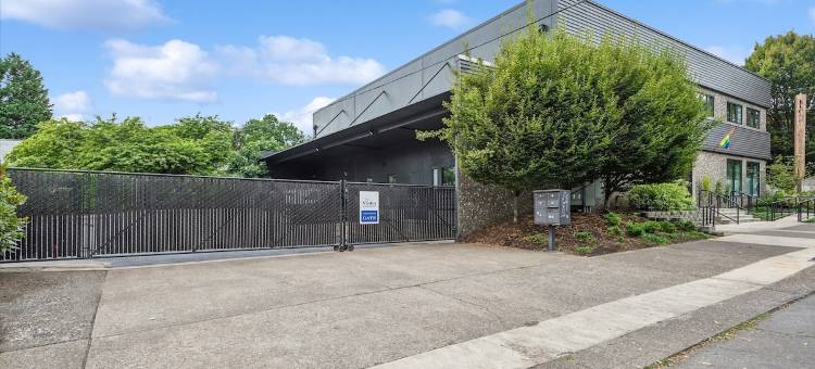 紫色套房PDX(VioletSuitesPDX Boutique Hotel)图片