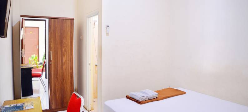 Urbanview @ Nalaya Homestay Mataram图片