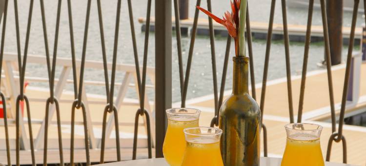 The Riahi Residences at Nirup Island图片