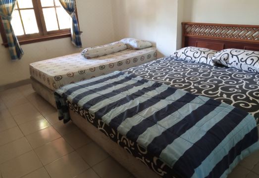 Apartemen pantai Carita beach Hotel Overview