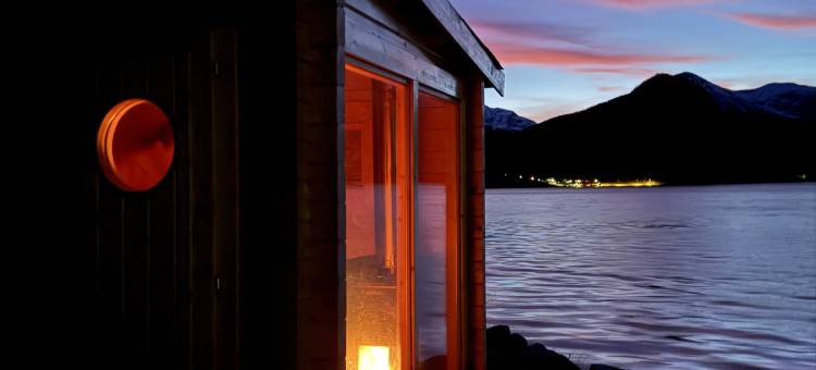Fjordfront Farmhouse | Sauna, Boat & Sunnmøre Alps图片
