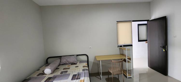 OYO 95107 靠近Ubaya的绿色民宿(OYO 95107 Green Homestay Near Ubaya)图片