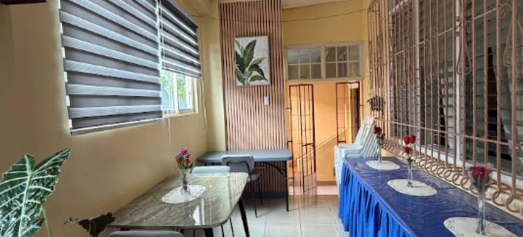阿卡兰纳巴斯商务中心红多兹旅馆(RedDoorz at Nabas Business Center Inn Aklan)图片