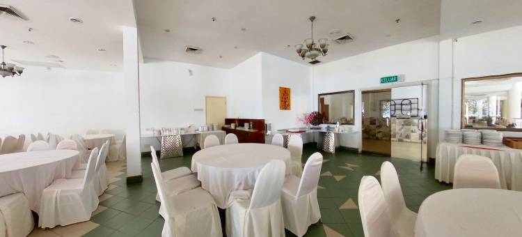 18pax GFloor 4R4B Dual-Key DOORSTEP PRIVATE BEACH, WATERSPORT, POOL, BBQ SET, WIFI图片