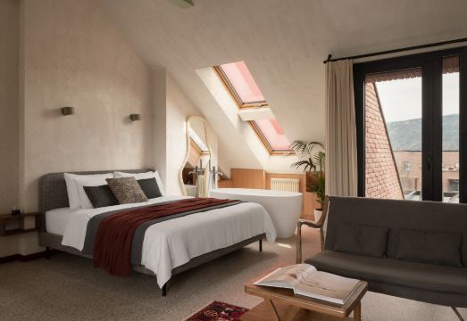 Apart.In Georgia Hotel Overview